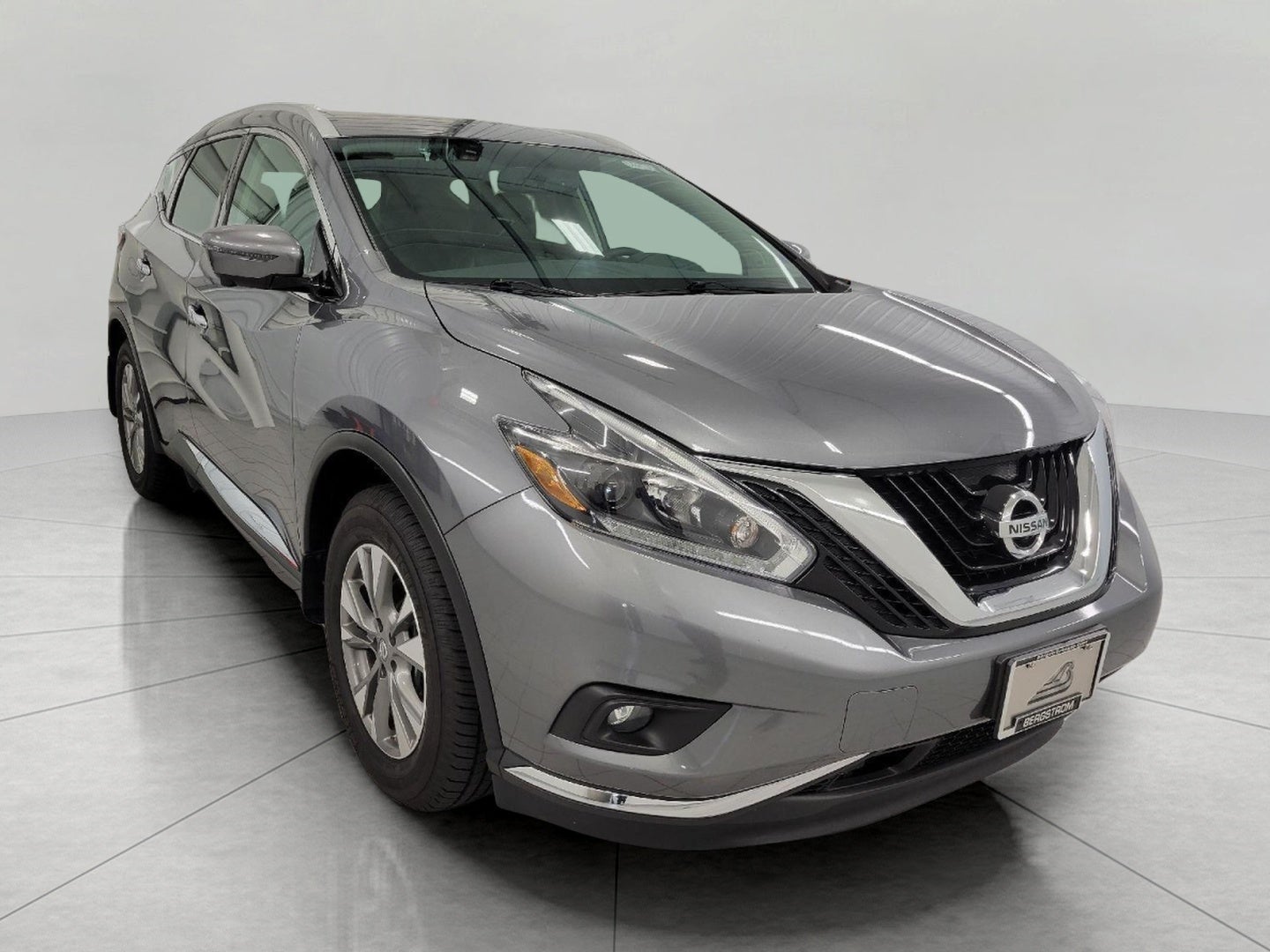2018 Nissan Murano AWD SL in Gun Metallic — front three-quarter view